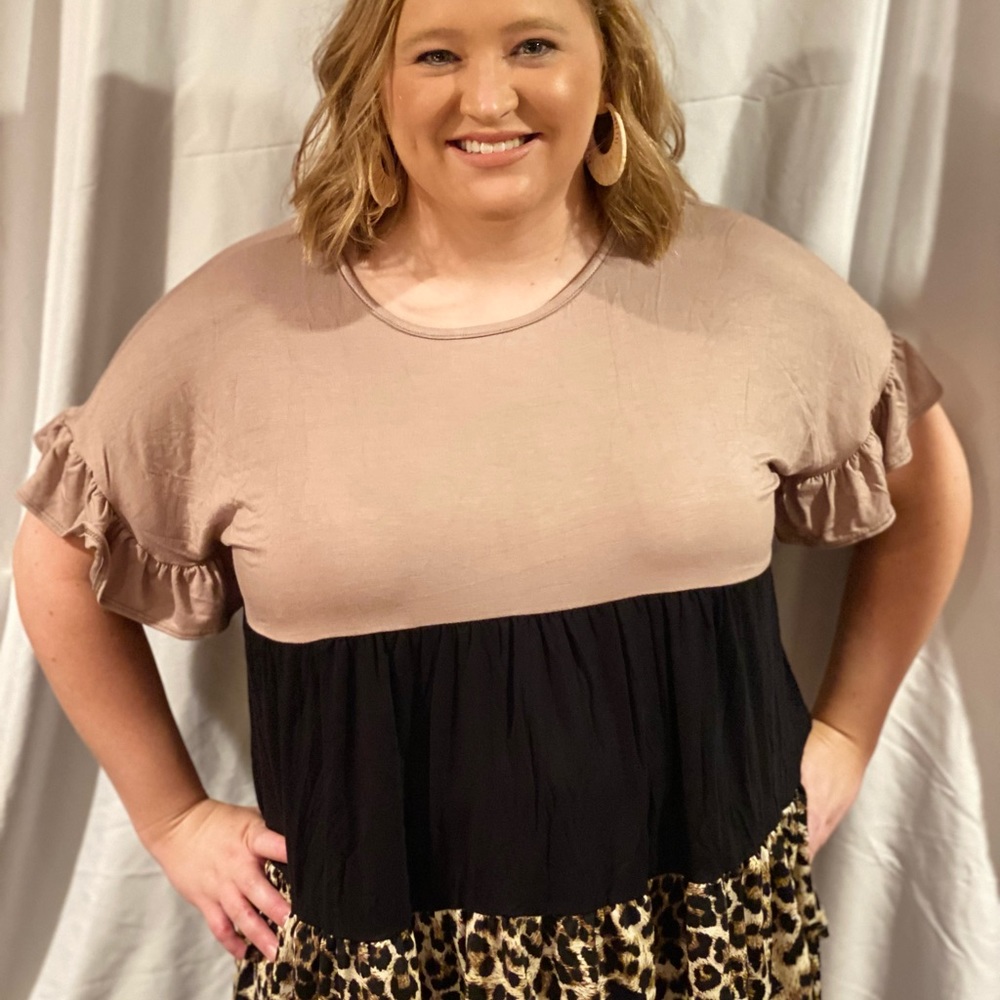 Leopard Print Color Block Top - Picture 2 of 2